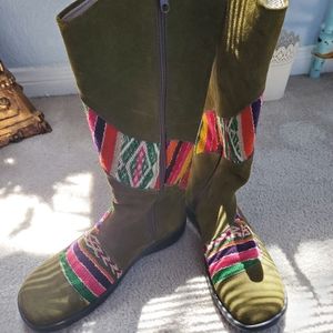 Boots (🇵🇪 Peru)